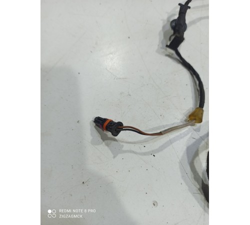 Электропроводка двери (передняя левая)