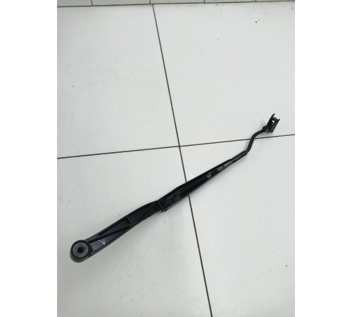 Поводок стеклоочистителя (левый)