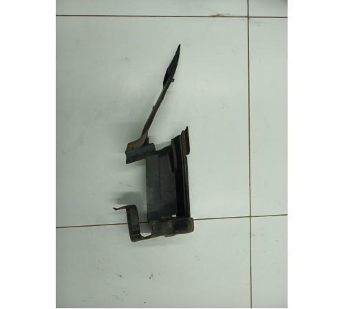 Накладка левая