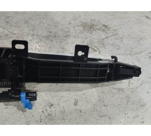 Ручка двери передняя правая