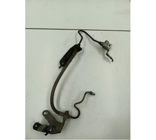 Тормозной шланг передний левый