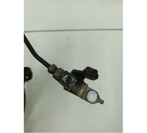 Тормозной шланг передний левый