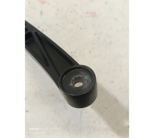 Поводок левый