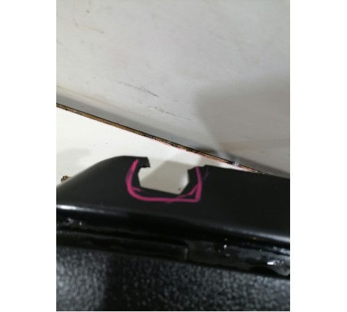 Обшивка центральной стойки правая верхняя