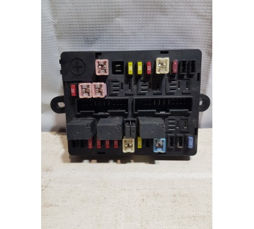 Блок предохранителей