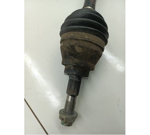 Привод (полуось) передний правый