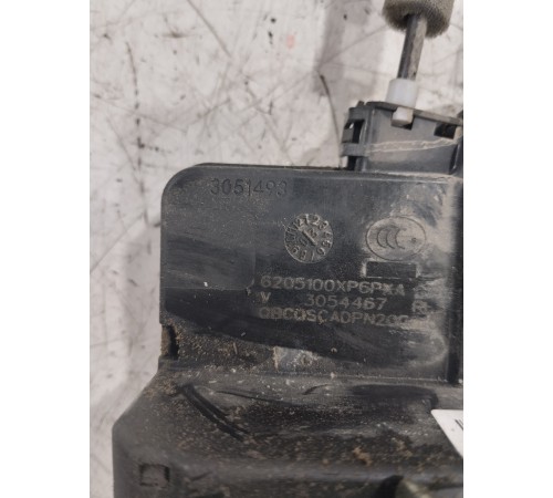 Замок двери задний левый