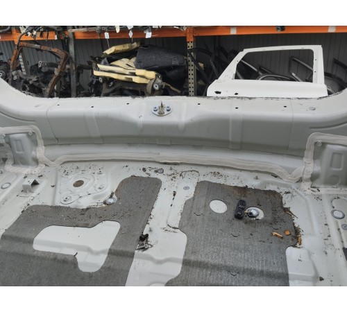 Задняя панель кузова