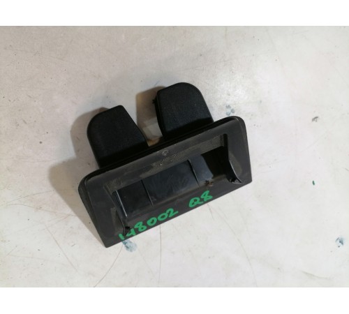 Накладка замка багажника