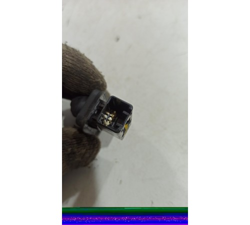 Выключатель концевой двери передний левый