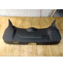 Обшивка крышки двери багажника