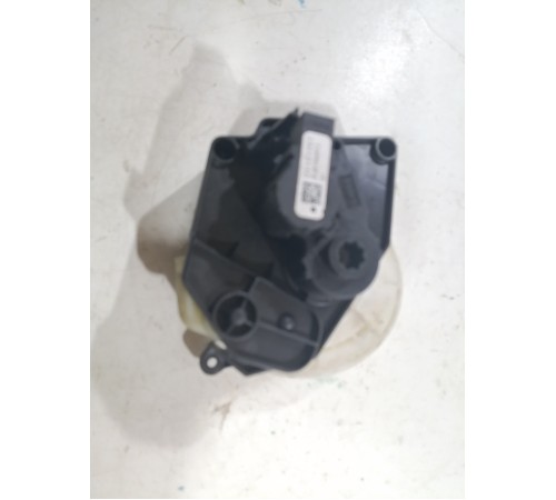 Заслонка отопителя моторчик