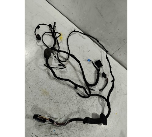 Электропроводка двери (передняя левая)