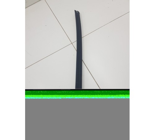 Уплотнитель стекла задний левый внутренний