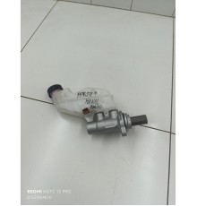 Главный тормозной цилиндр с бачком