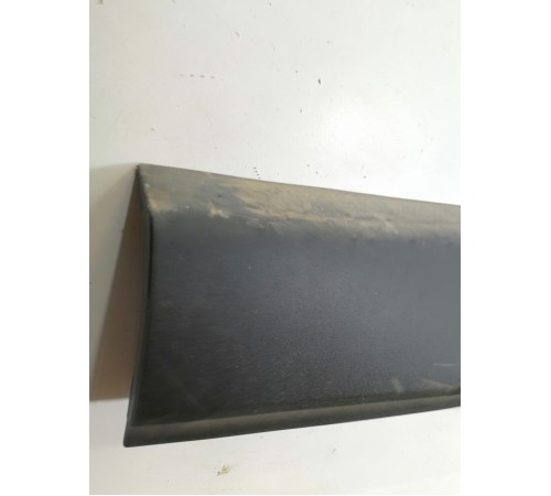 Накладка двери задняя левая нижняя, молдинг