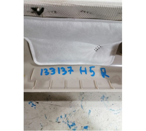 Накладка стойки лобового стекла правая