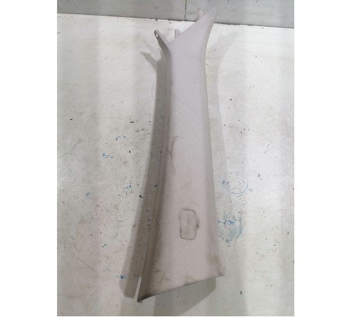 Накладка стойки лобового стекла правая