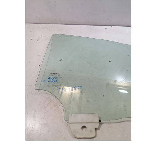 Стекло двери переднее правое