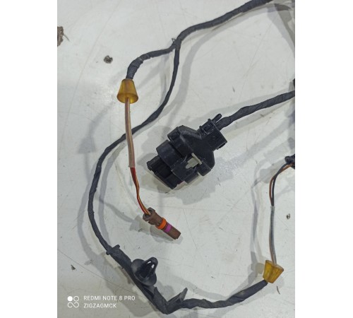 Электропроводка двери (передняя правая)