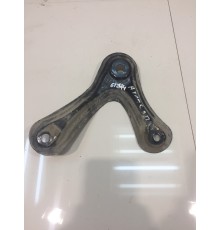 Задняя правая лямка переднего подрамника