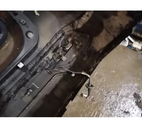 Задний бампер в сборе