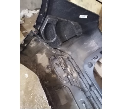 Задний бампер в сборе