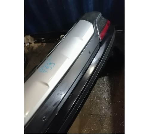 Задний бампер в сборе