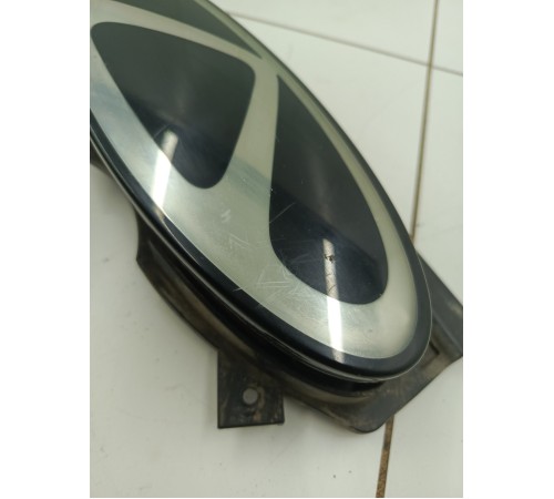 Эмблема решетки радиатора с подсветкой