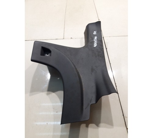 Пластик салона (правый)