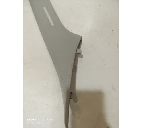 Обшивка стойки лобового стекла правая