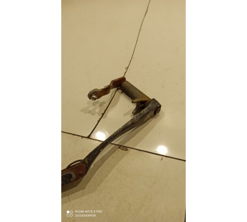 Поводок стеклоочистителя