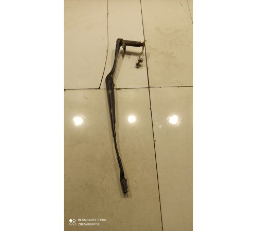 Поводок стеклоочистителя