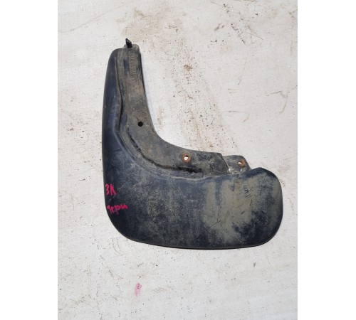 Брызговик задний левый
