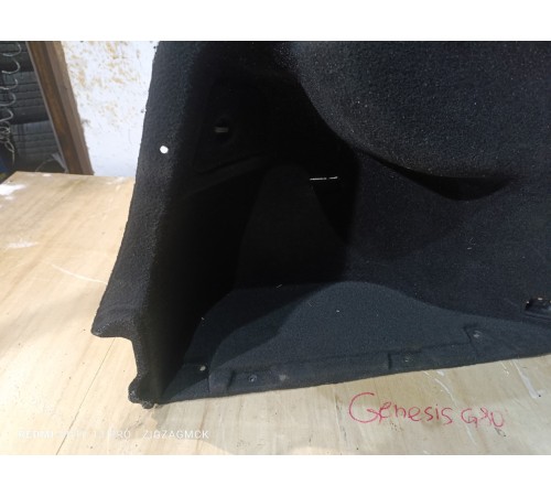 Обшивка багажника левая