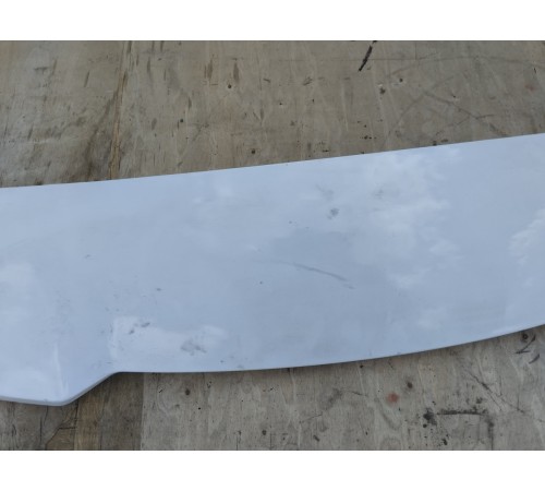 Спойлер крышки багажника