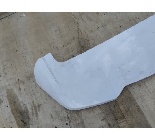 Спойлер крышки багажника