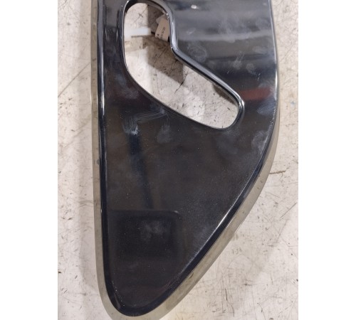 Накладка обшивки двери с динамиком задняя правая