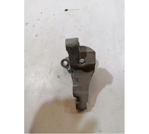 Опора КПП нижняя, кронштейн