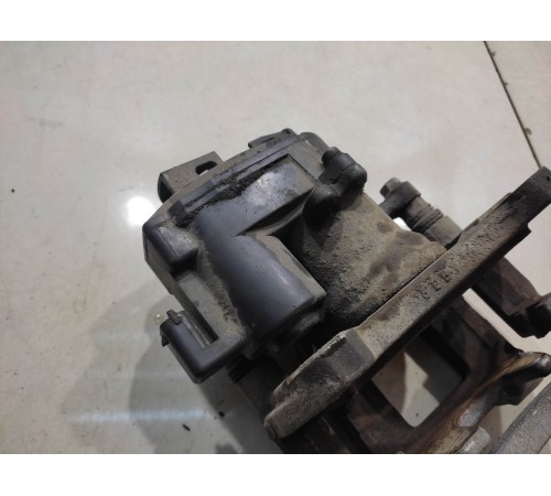 Суппорт (задний, левый)