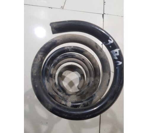 Пружина подвески задняя левая