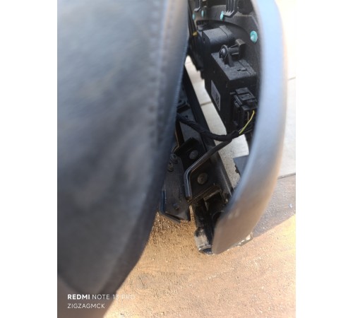 Сиденье переднее левое