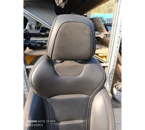 Сиденье переднее левое