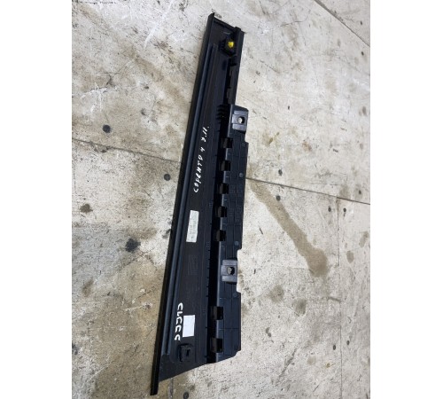 Накладка двери задней правой наружняя