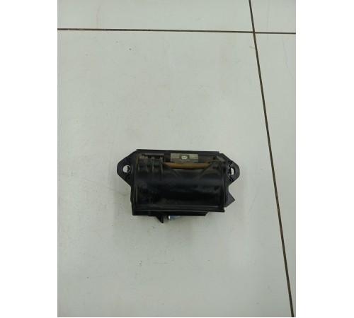 Ручка открывания двери багажника