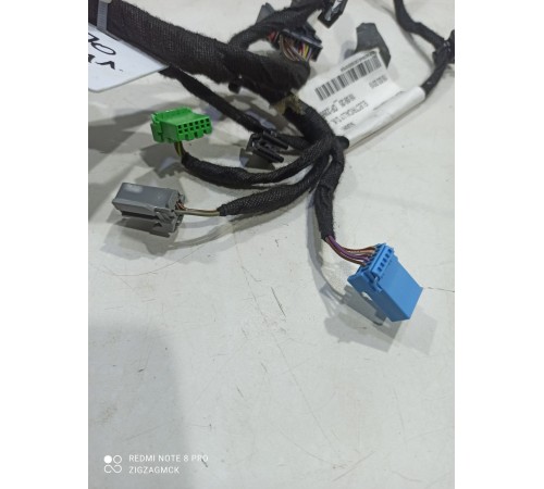 Электропроводка двери (передняя левая)