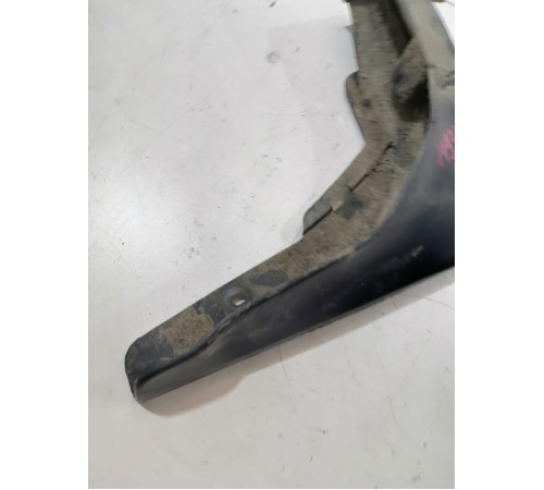 Брызговик задний левый