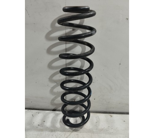Пружина подвески задняя правая