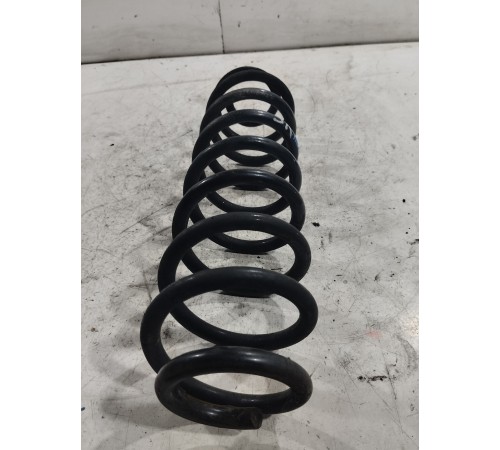 Пружина подвески задняя правая