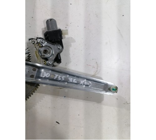 Стеклоподъёмник Зданий левый